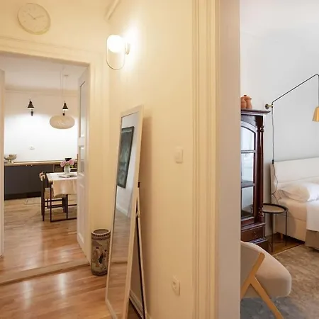 Max+ - Private Parking Apartment *